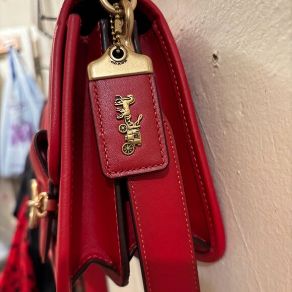 NWOT Coach Hero Shoulder Bag - Picture 3 of 9